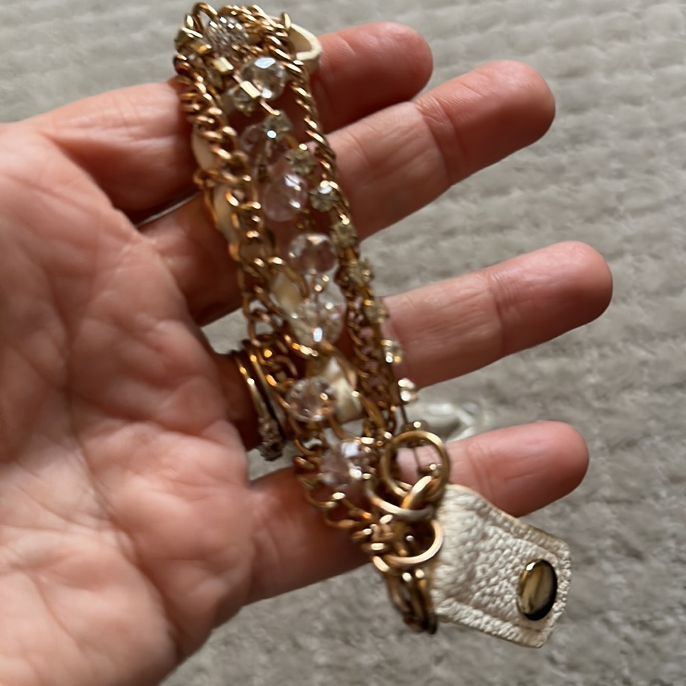 2 bracelets - Picture 2 of 7